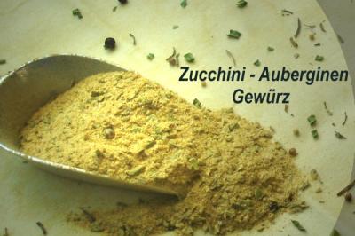 Zucchini-Auberginen und Gemüsegewürz